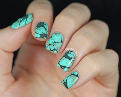 Turquoise-stone-nail-art-2